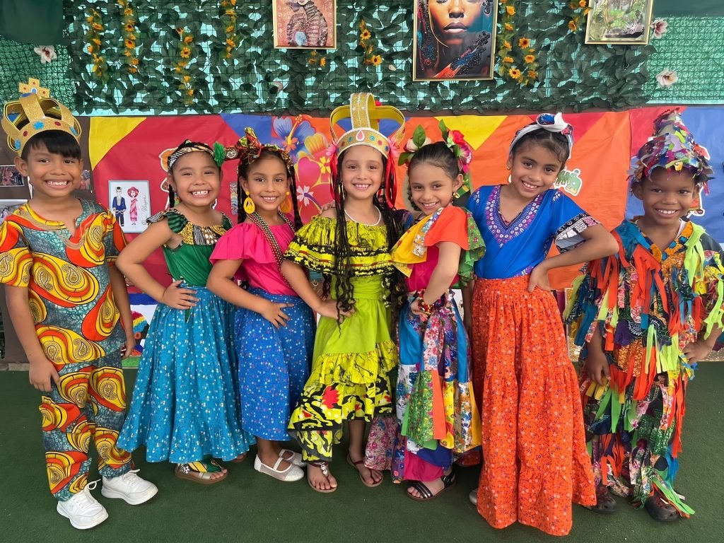 Gala Cultural de la Etnia Negra